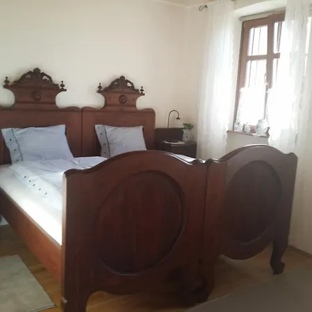 بيت ضيافة Decsi-hegyi Apartman *