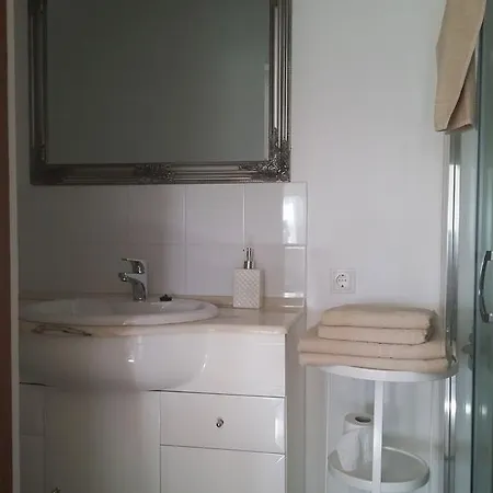 Decsi-hegyi Apartman بيت ضيافة *