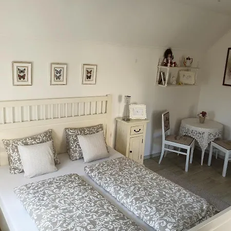 Decsi-hegyi Apartman *
